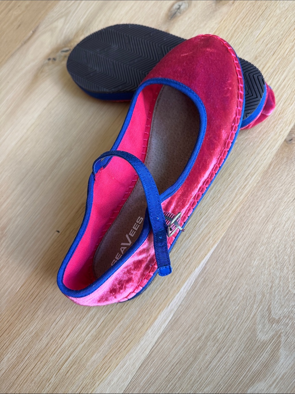 Carlyle Pink Velvet Mary Jane Flats with Navy Trim - cotton candy size 10 - Picture 10 of 11